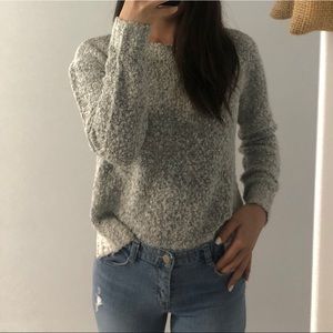 Cozy grey sweater 😍